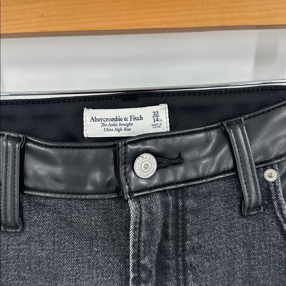 Abercrombie & Fitch Mixed Fabric The Ankle Straight Ultra High Rise Jeans 14XL - Picture 6 of 9